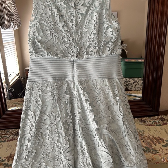 Tadashi Shoji Mother of Bride size 16 below knee dress. - Picture 5 of 7